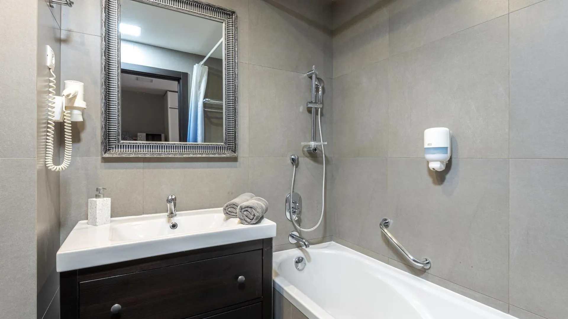 Budapest Holidays Apartments & Spa 0*,