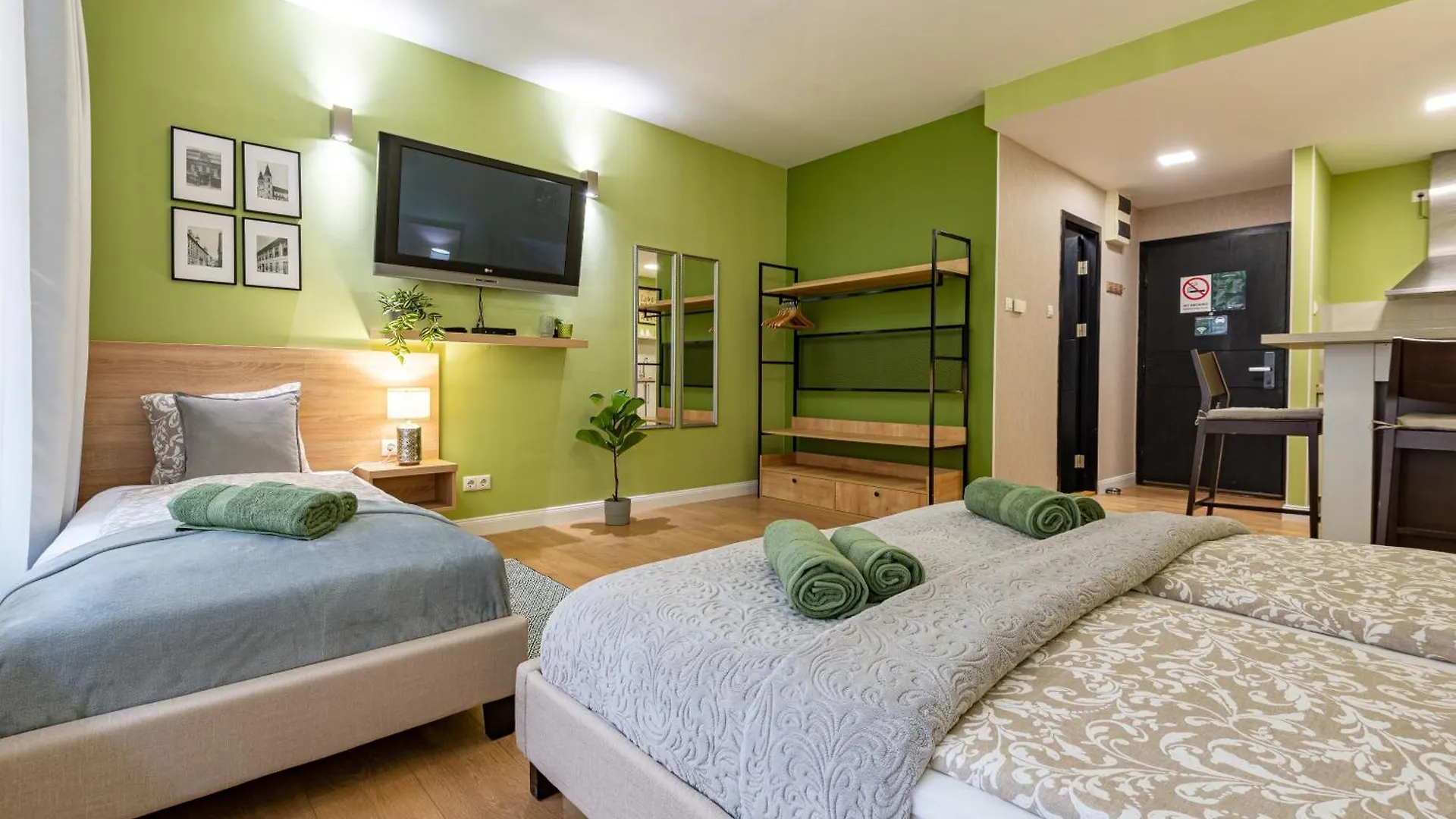 Budapest Holidays Apartments & Spa
